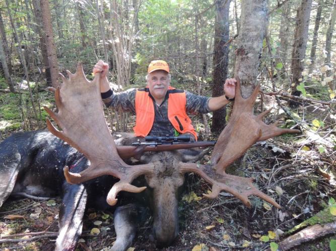 Braggin' Board Photo: Moose Hunting