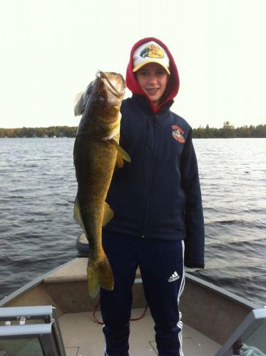 Braggin' Board Photo: Jules walleye 28 3/4 inches :))