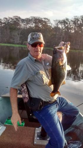 Braggin' Board Photo: River Life is Good