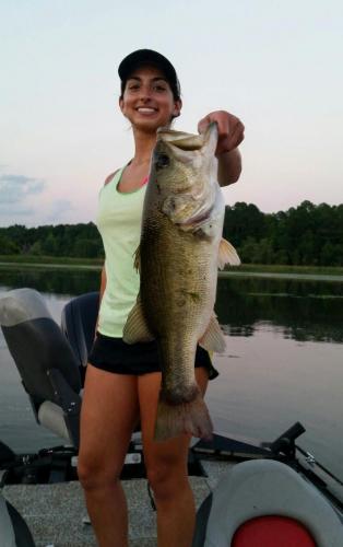 Braggin' Board Photo: 22" Largemouth