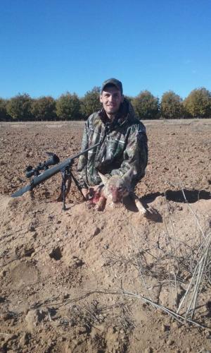 Braggin' Board Photo: 28 lb female coyote