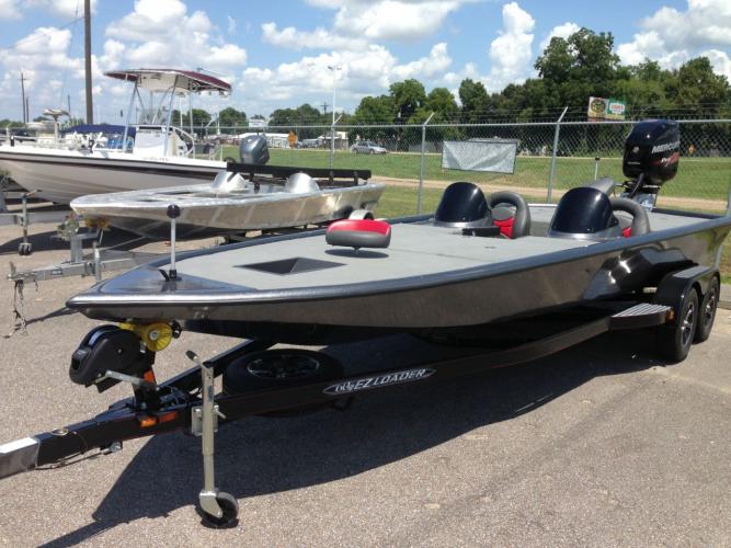 Braggin' Board Photo: photo Bass Boat