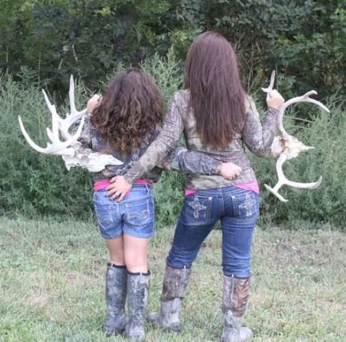 Braggin' Board Photo: Girls will be girls!!!