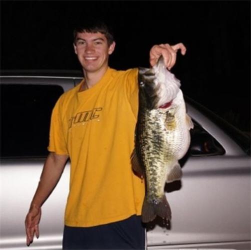 Braggin' Board Photo: 9 lb bass Unicoi lake