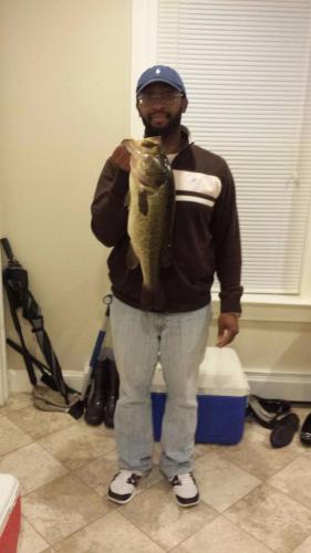 Braggin' Board Photo: 7.5 pound bass July 24 2014
