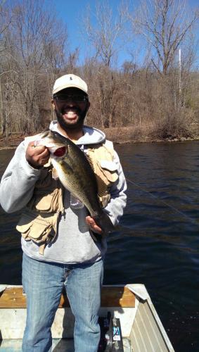 Braggin' Board Photo: 4 pounds Bass