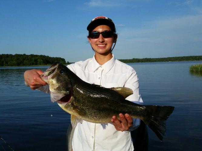 Braggin' Board Photo: 20" Largemouth bass