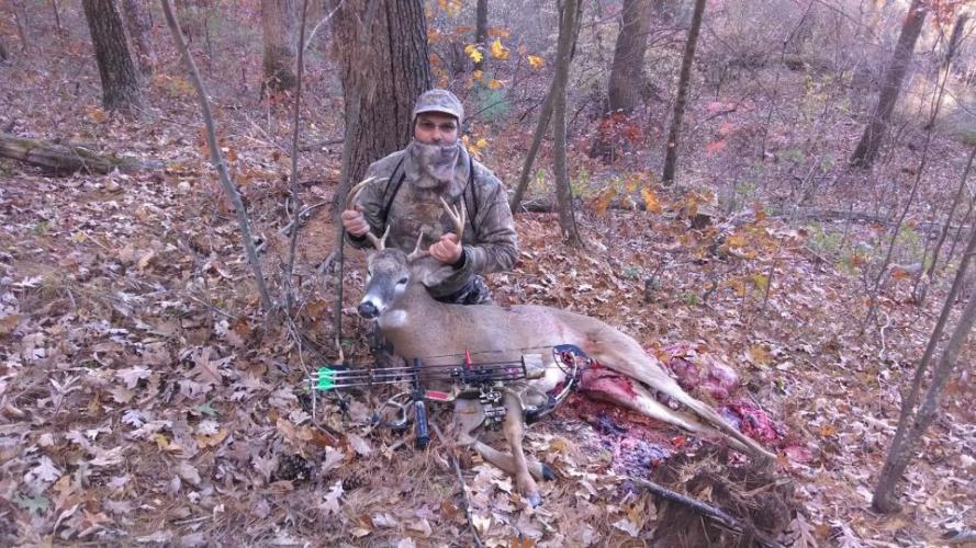 Braggin' Board Photo: Bowhunting Deer