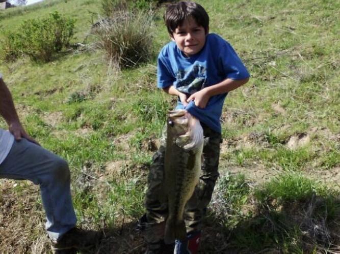 Braggin' Board Photo: This Bass is almost as tall me!