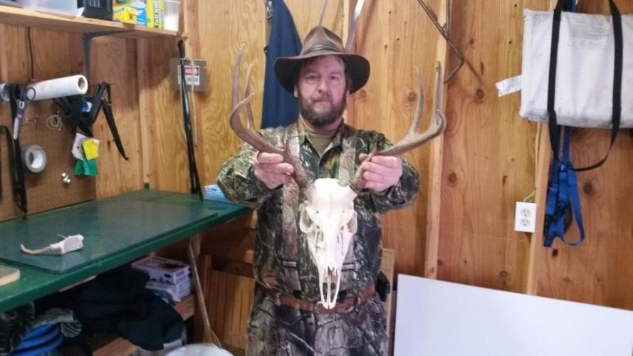 Braggin' Board Photo: 8 point Buck