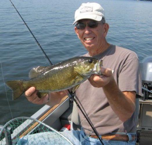 Braggin' Board Photo: 18 inch Bass from Great Pond