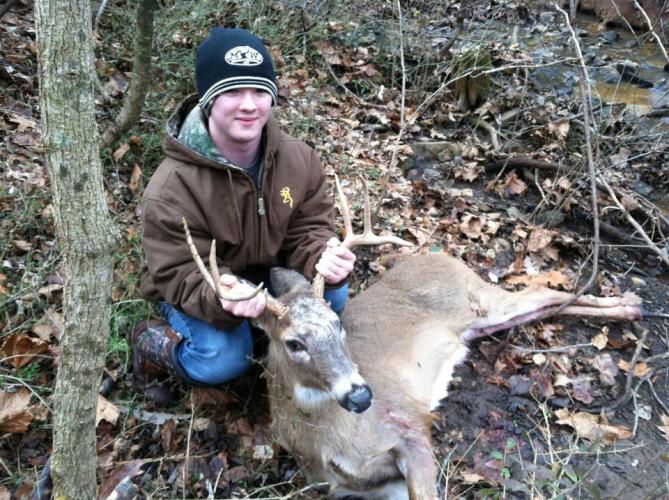 Braggin' Board Photo: Bow hunting photo