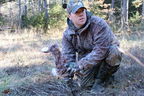 News & Tips: Predator Hunt: How to Bring Your Target Coyote Closer With a Decoy (video)...