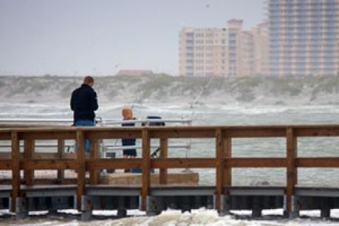 Is a medium light rod alright to be fishing on a pier ? Is that too light  for the ocean ? : r/Fishing