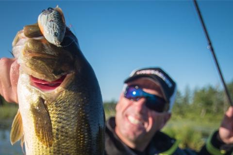 Dave Mercer's Topwater Bait - The Live Target Sunfish Hollow Body (video)