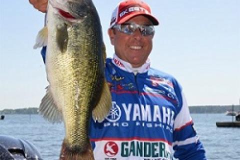 Rohas Leads Toledo Bend Elite by Rohas Leads Toledo Bend Elite...