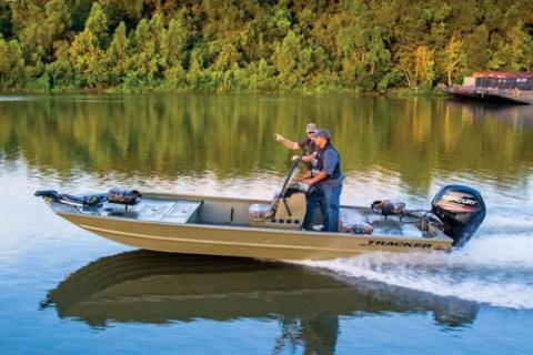 How to Gain Experience Navigating Shallow-Draft Fishing Boats