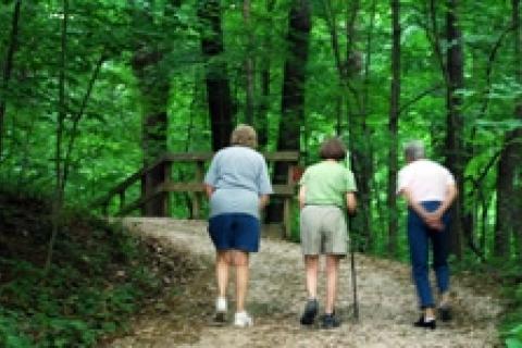 News & Tips: Invite a Senior Citizen on a Hike