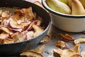 Bowl of fruit, bowl of dehydrated fruit