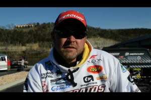 1Source Video: Mike McClelland in The Lead on Day Three of The Bassmaster Elite on Table Rock