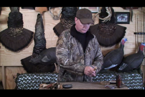 1Source Video: How to Make a Yelp of a Hen on a Pot Call