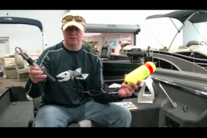 1Source Video: Keep Your Fishing Tools Afloat With an Accessory Float