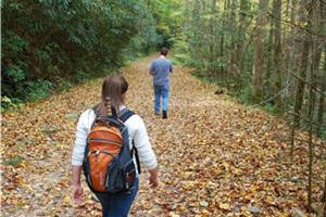 News & Tips: 7 Safety Tips You Need to See Before Your Next Fall Hike...