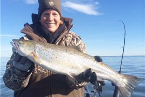 News & Tips: What to Wear When Fishing So You Don’t Freeze Your Tail Fin Off...