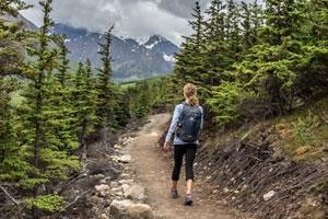 News & Tips: 5 Ways to Avoid Crowds on Day Hikes