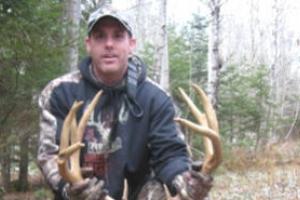 News & Tips: A Lucky Hunt Bagged a Trophy Buck