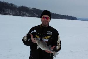 Braggin' Board Photo: Ice Fishing