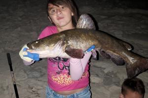 Young girl & southern kingfish