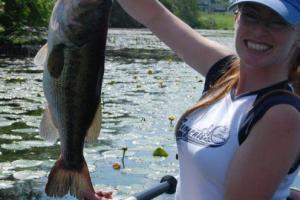 Braggin' Board Photo: 4 pounder at Shad