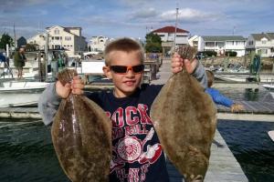 Braggin' Board Photo: natey carlo with big flounders