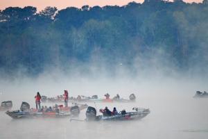 Braggin' Board Photo: Heavy Fog on Day Two at Seminole
