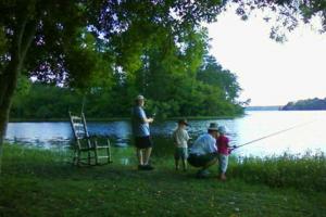 Braggin' Board Photo: Bream Fishing Family