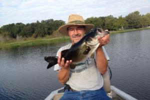 Braggin' Board Photo: Bill and big bass