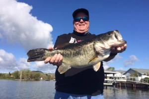 Braggin' Board Photo: 8 1/2 Pound Clear Lake Bass!