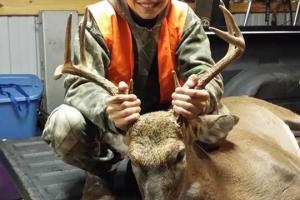 Braggin' Board Photo: braydon 8pt buck