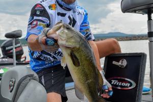 Braggin' Board Photo: Randy Howell Hoists a Good One