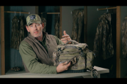 1Source Video: A Feature-Packed Blind Bag for Waterfowl Hunters
