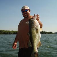 Nice Largemouth Strike King CRANK IT UP.